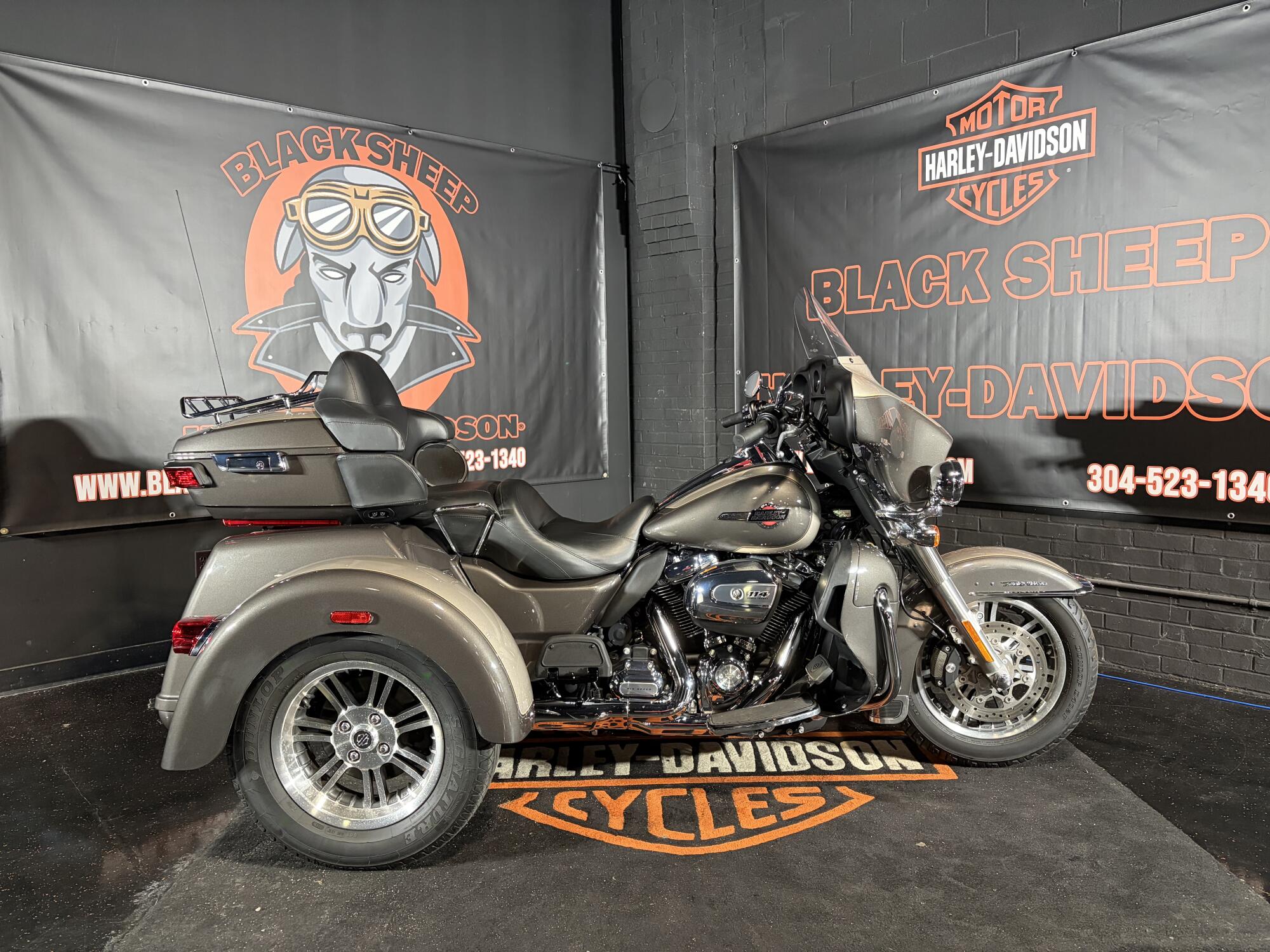 2023 Harley-Davidson® Tri Glide® Ultra FLHTCUTG