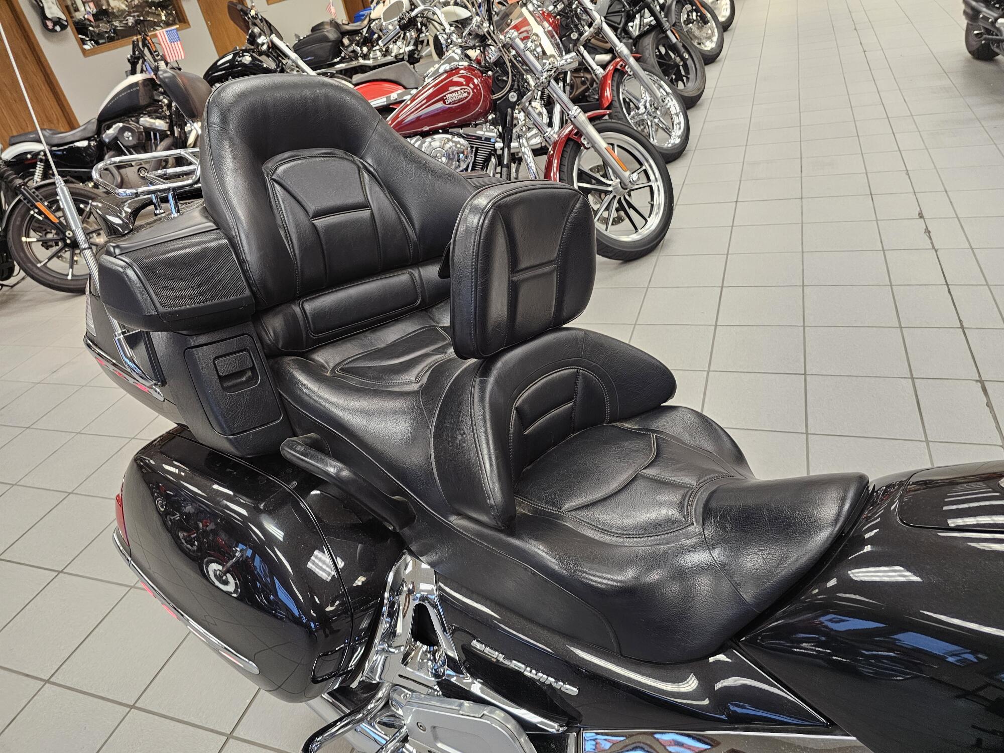 GL1800P 2007 Gold Wing® Premium Audio, photo 23