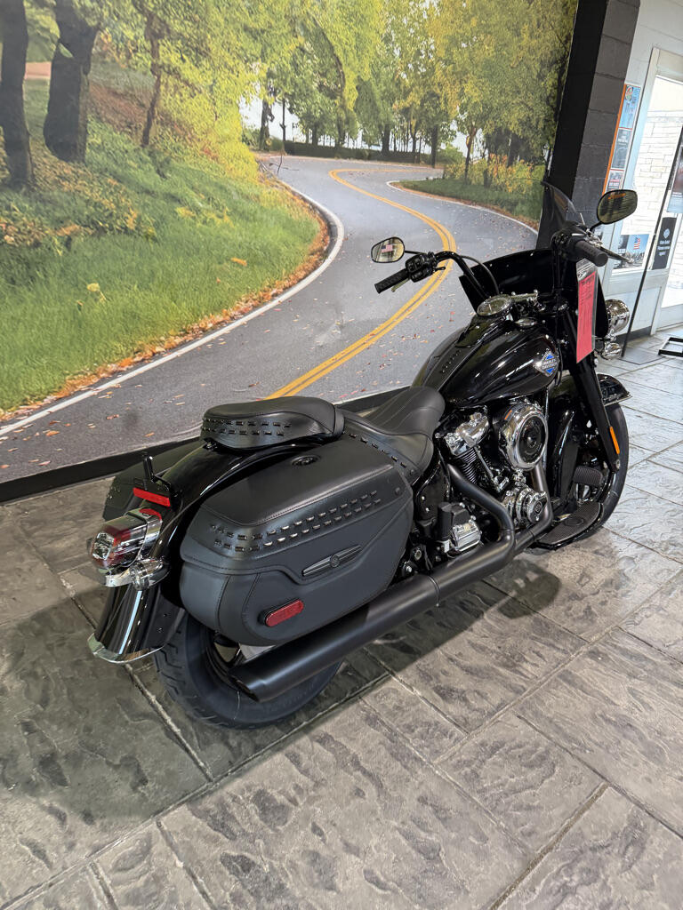 2026 Harley-Davidson® Heritage Classic®, photo 21