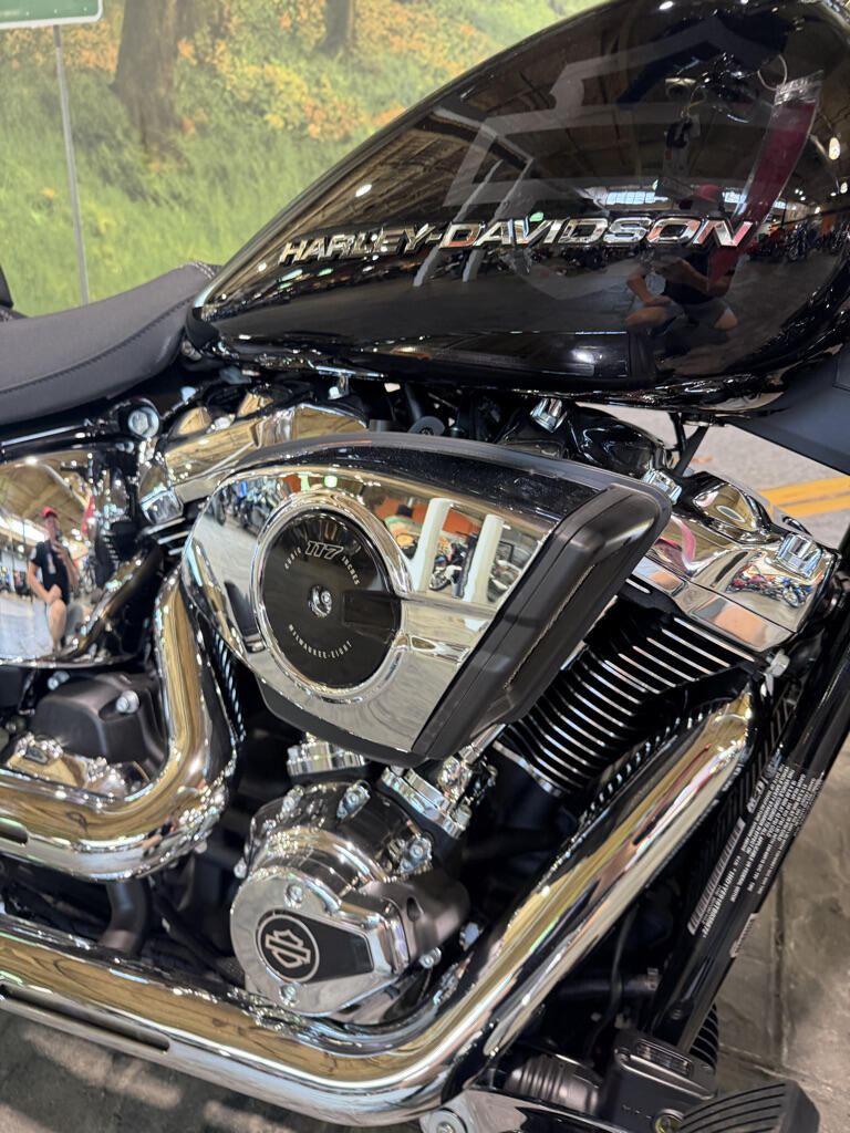 2026 Harley-Davidson® Breakout®, photo 3