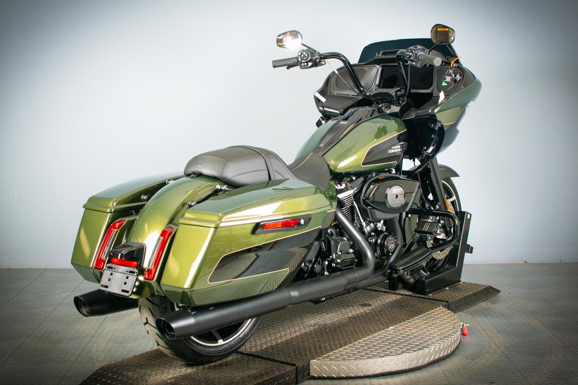 2026 Harley-Davidson® Road Glide™ FLTRX, photo 8