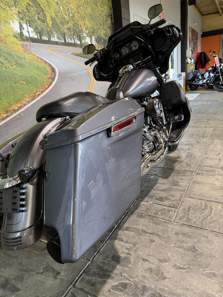 2015 Harley-Davidson® Street Glide® Special No Gimmicks, No Hidden Fees, photo 21