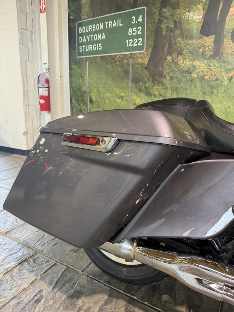 2015 Harley-Davidson® Street Glide® Special No Gimmicks, No Hidden Fees, photo 4