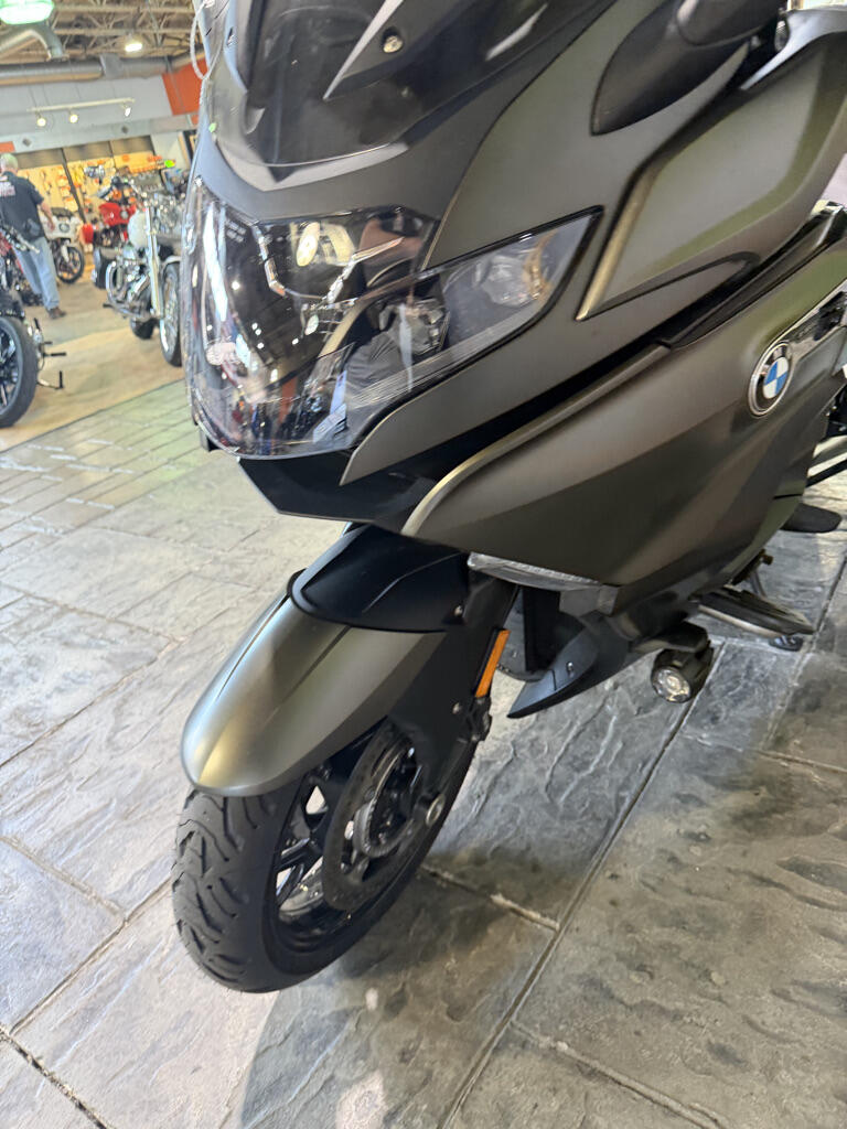 2024 BMW Motorrad K 1600 B No Gimmicks, No Hidden Fees, photo 9