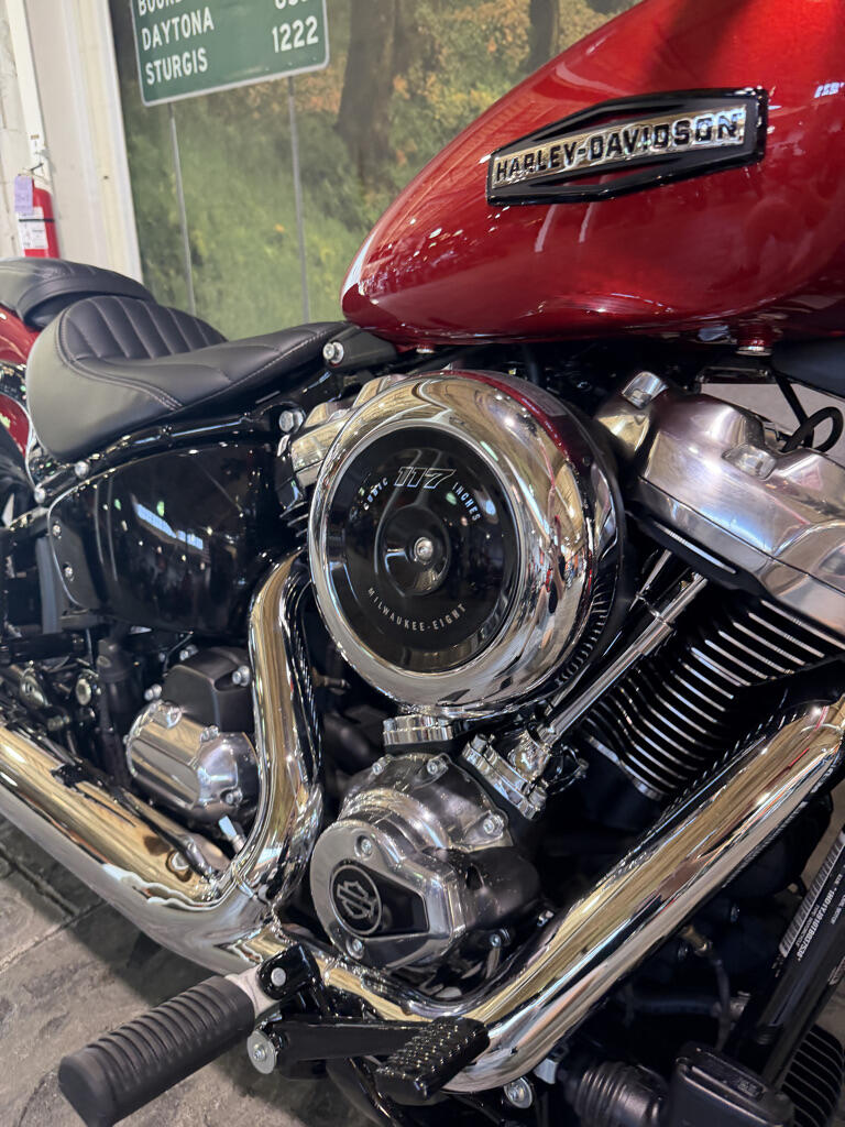 2026 Harley-Davidson® Street Bob® No Gimmicks, No Hidden Fees, photo 3