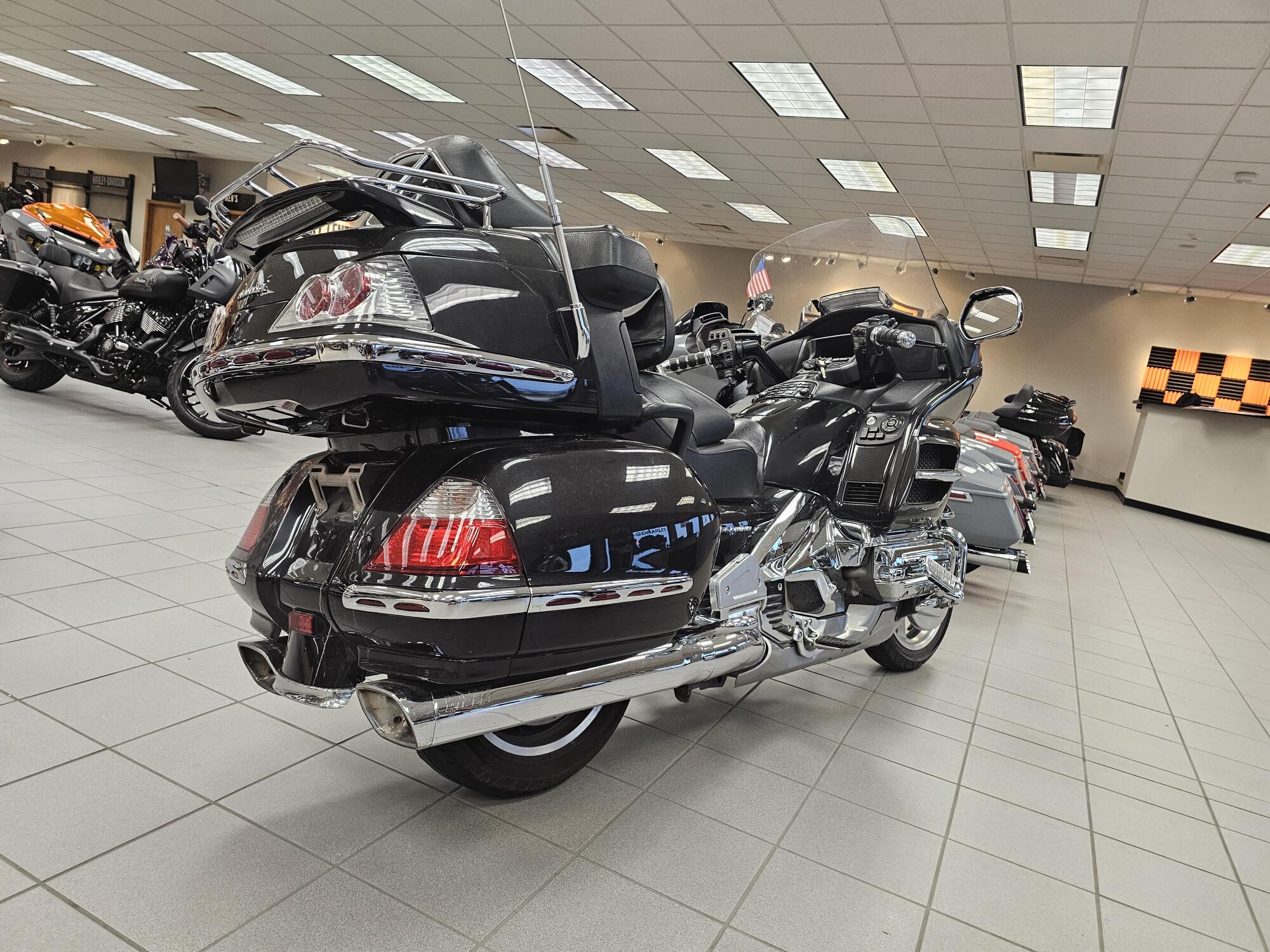 GL1800P 2007 Gold Wing® Premium Audio, photo 8