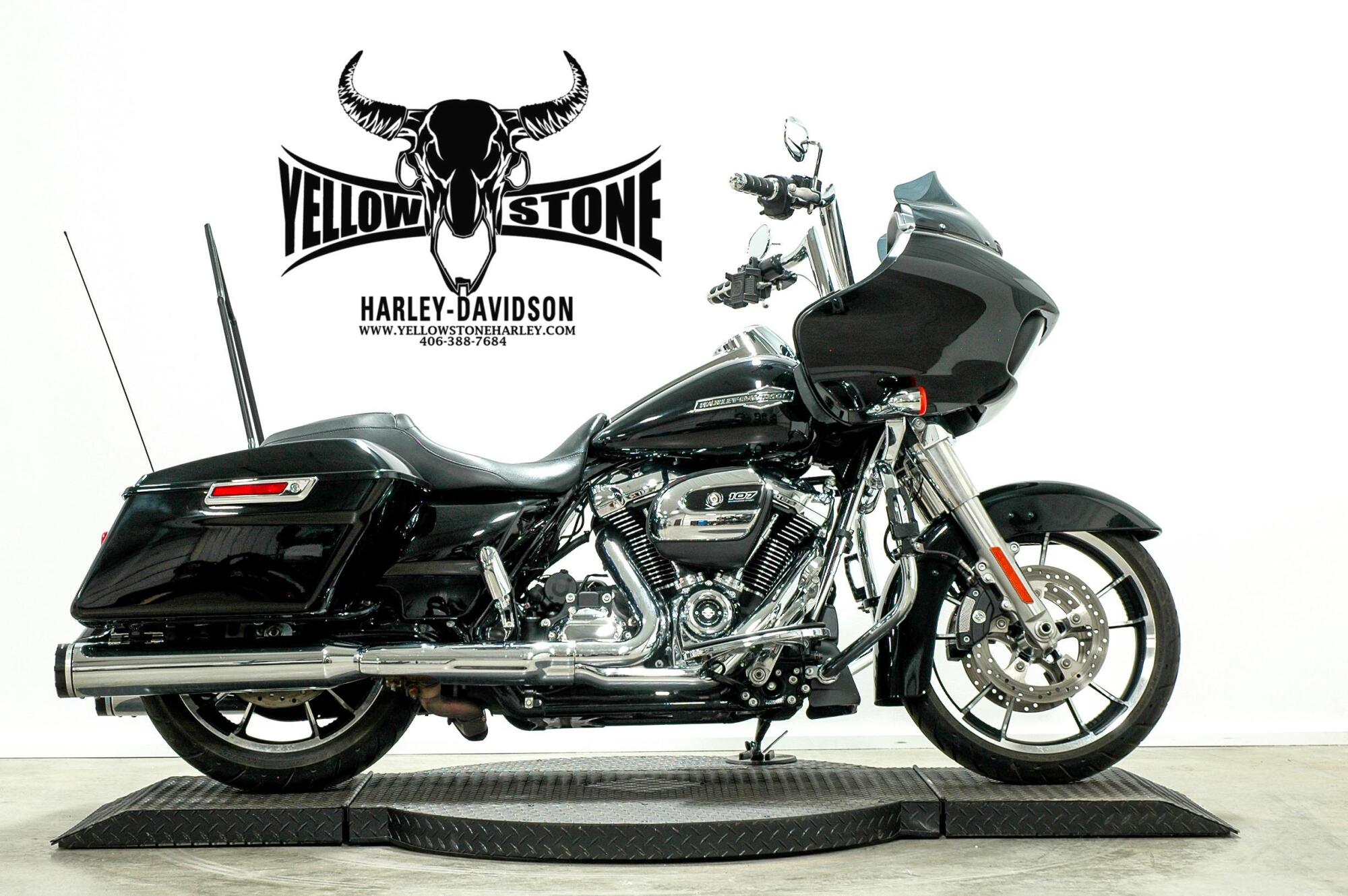 2021 Harley-Davidson® Road Glide® Special Vivid Black