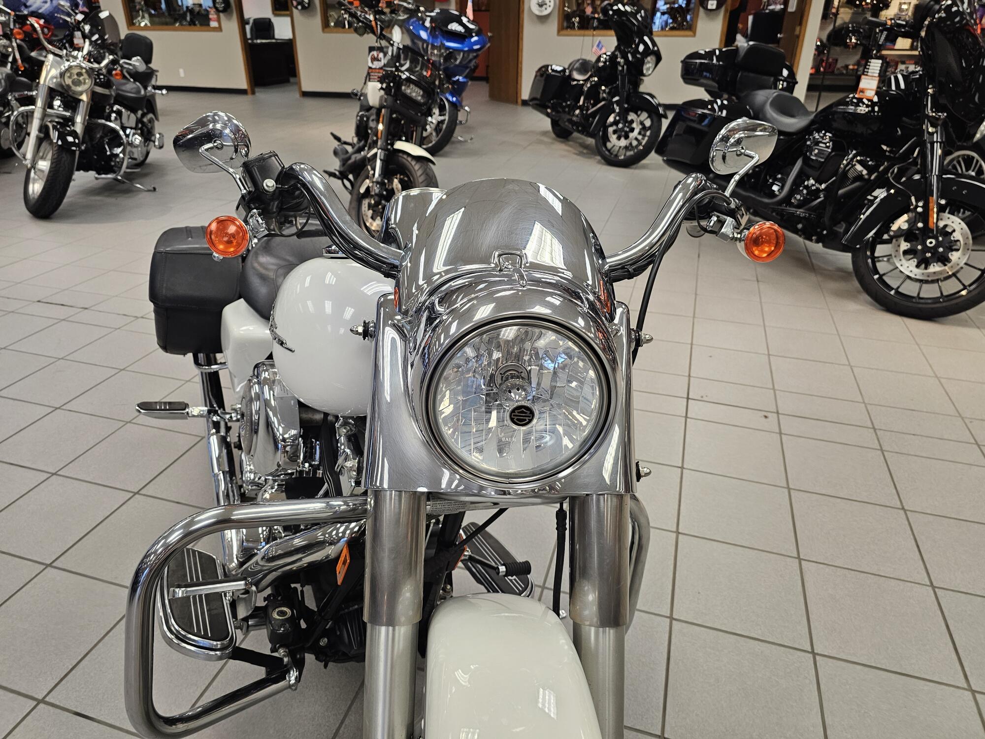 FLHRSI 2006 Road King Custom, photo 18