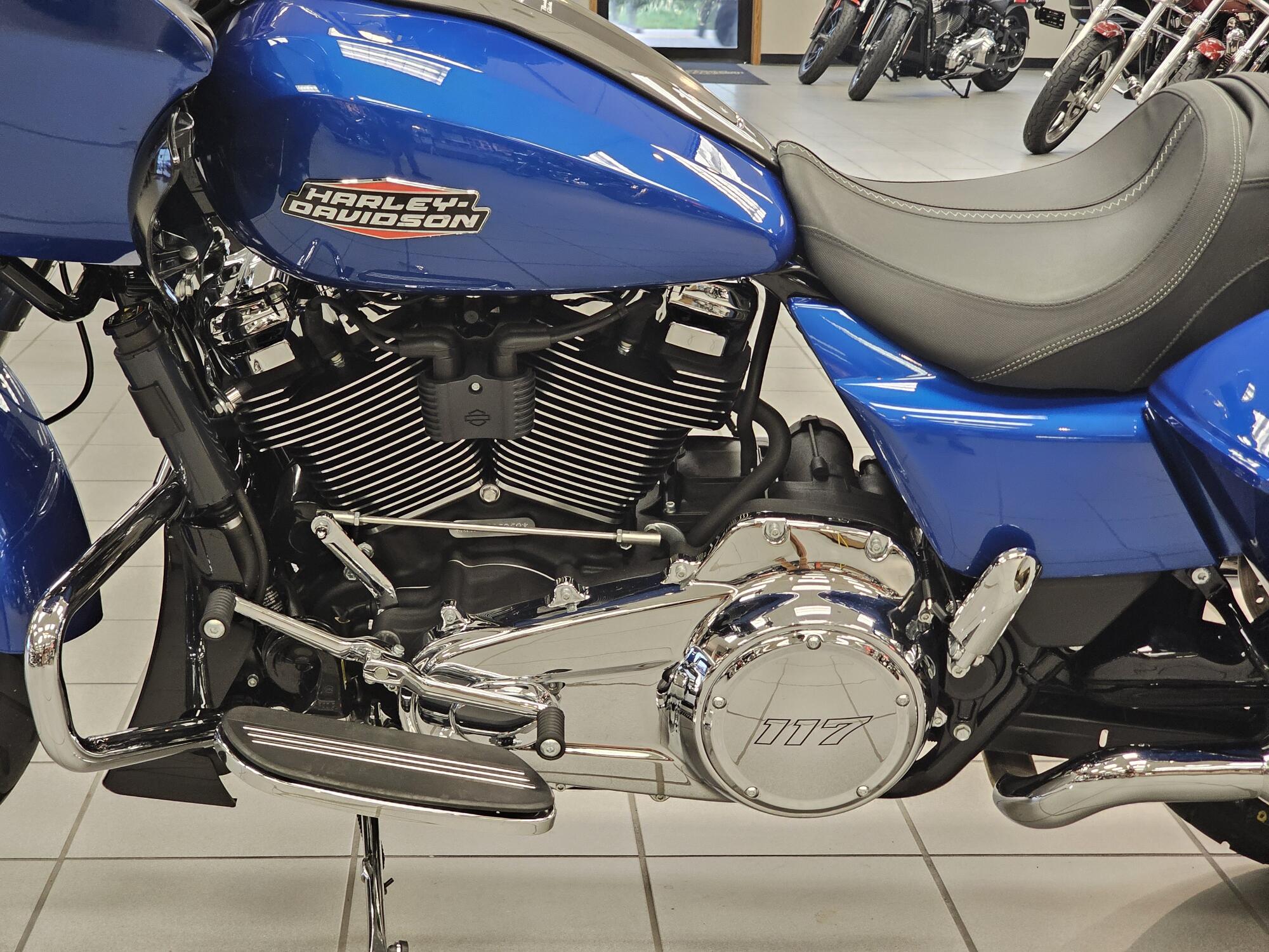 FLTRX 2025 Road Glide™, photo 15