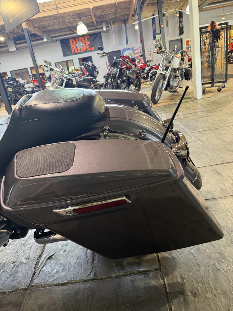 2015 Harley-Davidson® Street Glide® Special No Gimmicks, No Hidden Fees, photo 13