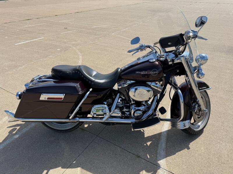 2005 Harley-Davidson® Road King® Black Cherry Pearl