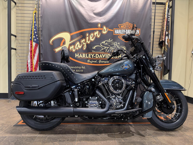 2025 Harley-Davidson® Heritage Classic IRON HORSE MTLC W/ PINSTRIP