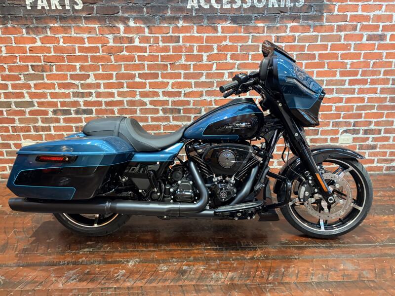 2026 Harley-Davidson® Street Glide® FLHX