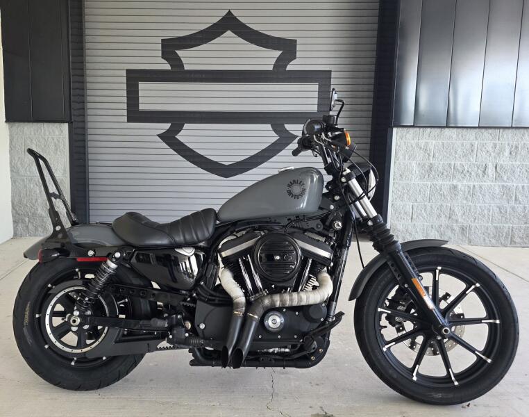 2022 Harley-Davidson® Iron 883™ Gunship Gray