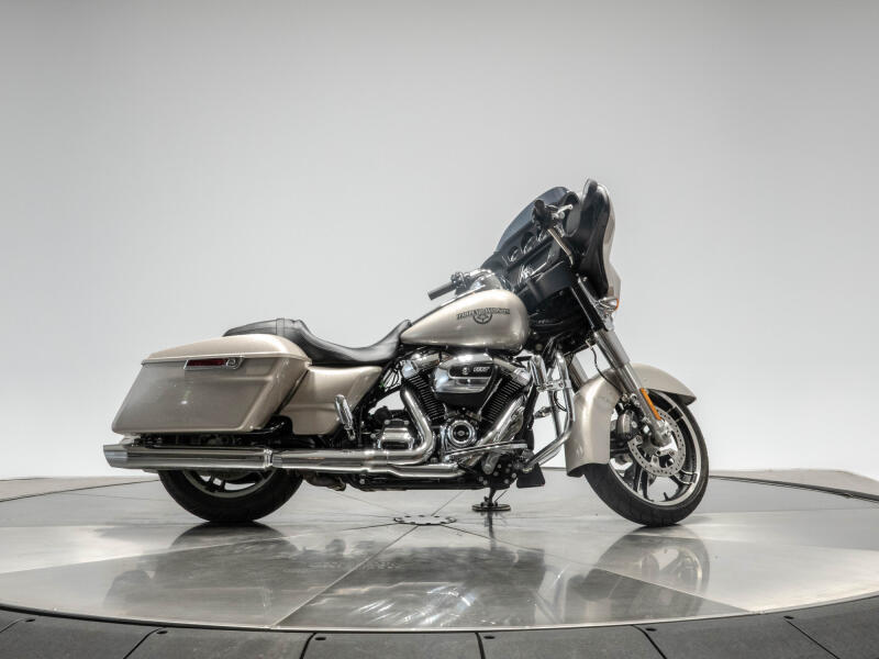 2018 HARLEY-DAVIDSON FLHX STREET GLIDE in HCC Shattered Flake