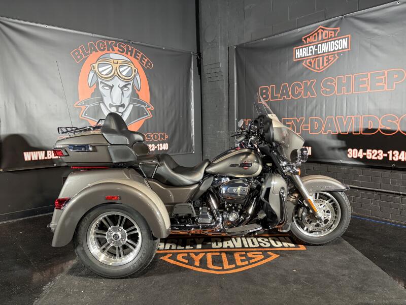 2023 Harley-Davidson® Tri Glide® Ultra FLHTCUTG