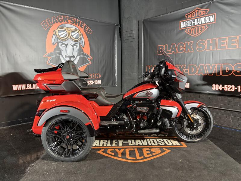 2026 Harley-Davidson® CVO Street Glide 3 Limited FLHLTSE 