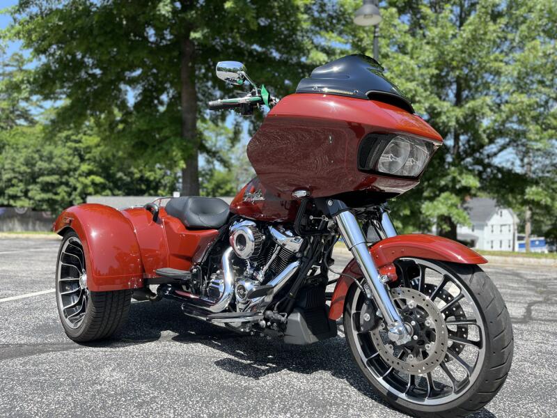 FLTRT 2024 Road Glide 3