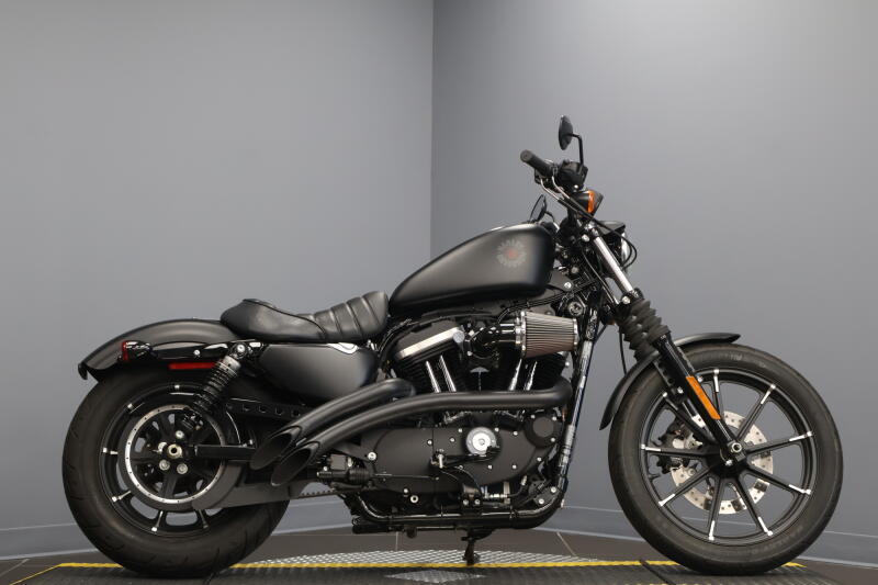 2022 Harley-Davidson® Iron 883™ Black Denim