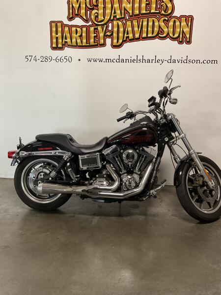 2015 Harley-Davidson® Low Rider® Vivid Black