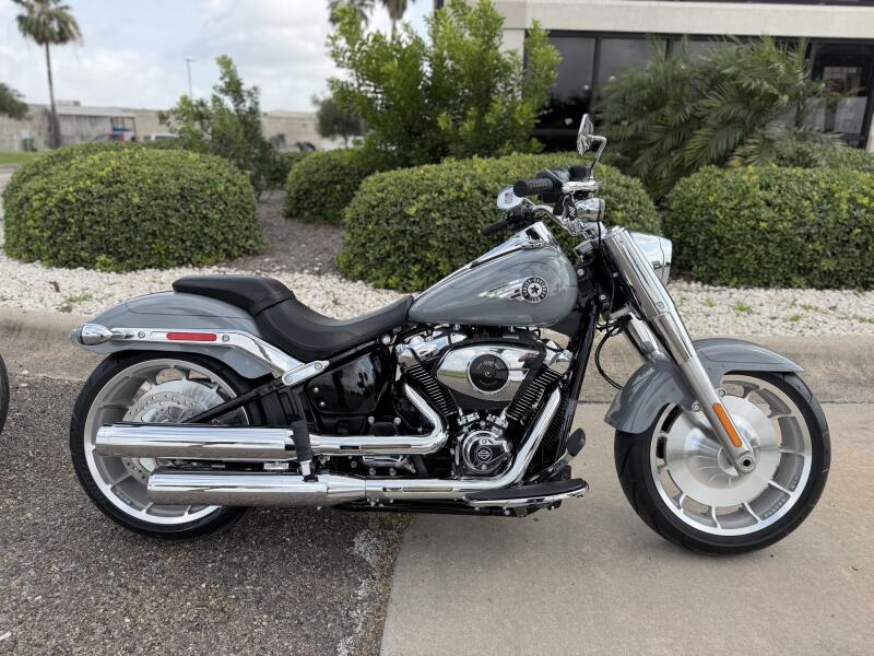 2026 Harley-Davidson® Fat Boy® DRK BILIARD GRY