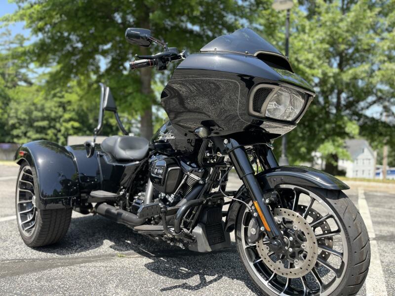 FLTRT 2024 Road Glide 3