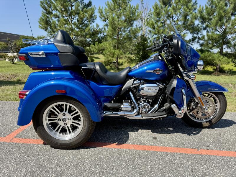 2024 Harley-Davidson Tri Glide Ultra FLHTCUTG 