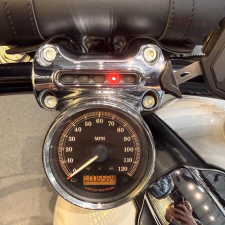 2016 Harley-Davidson® Breakout® Crushed Ice Pearl thumb 2
