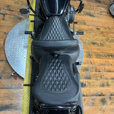 2018 Harley-Davidson® Street Bob® BLACK W/PINSTRIPE thumb 1