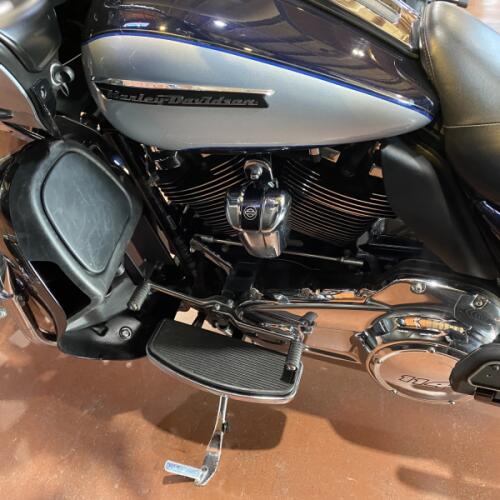 2019 Harley-Davidson® Road Glide® Ultra FLTRU thumb 0
