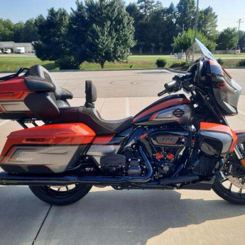 2026 Harley-Davidson® CVO Street Glide Limited thumb 0