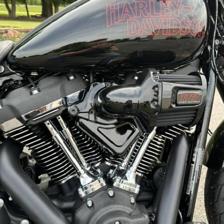 2026 Harley-Davidson® Low Rider® S Vivid Black Black Trim thumb 2