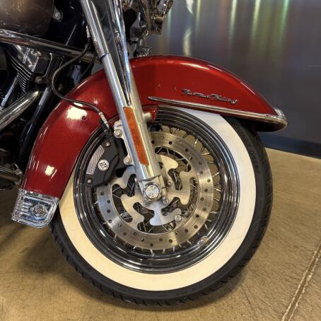 FLHR 2009 Road King® Classic thumb 2