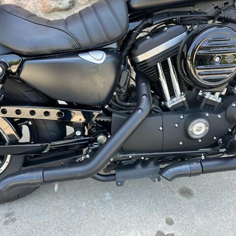 2022 Harley-Davidson® Iron 883™ Black Denim thumb 3