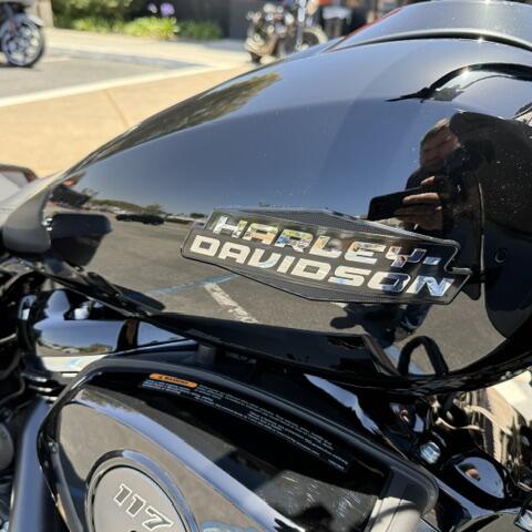 2026 Harley-Davidson® Road Glide™ Dark Billiard Gray Black Trim thumb 1