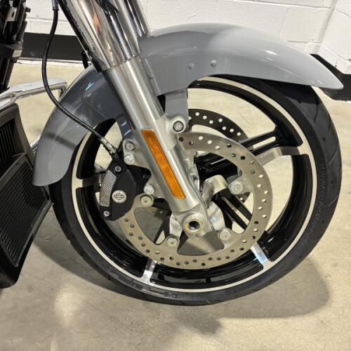2026 Harley-Davidson® Street Glide® Dark Billiard Gray Chrome Trim  FLHX thumb 2