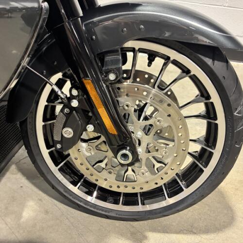 2026 Harley-Davidson® Street Glide Limited Iron Horse Metallic Black Trim FLHXL thumb 2