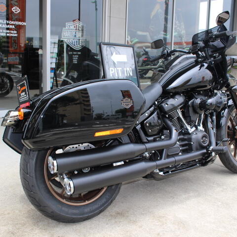 2024 Harley-Davidson® Low Rider™ ST Vivid Black thumb 0