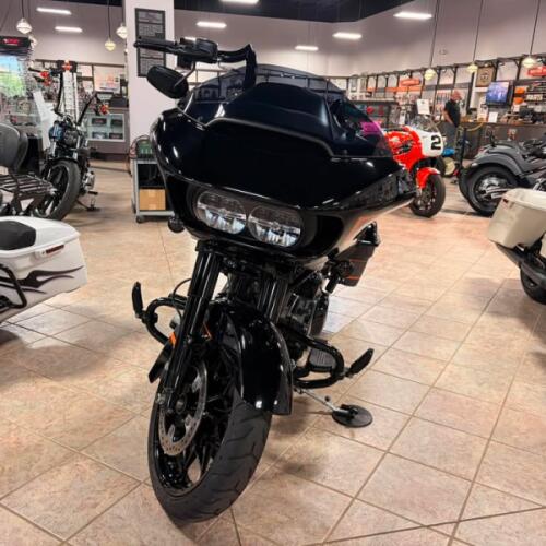 FLTRXS 2022 Road Glide® Special thumb 2