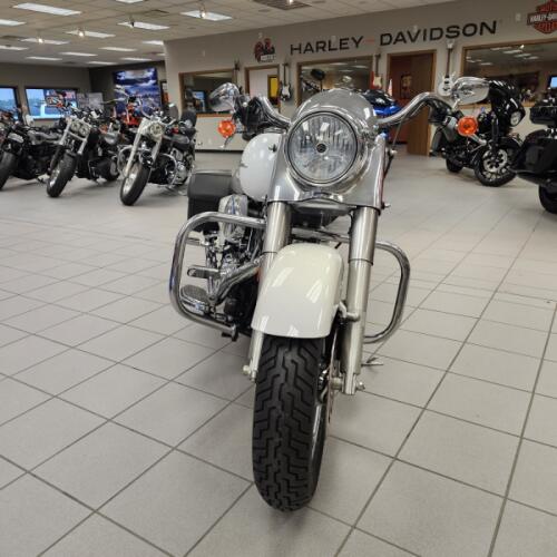 FLHRSI 2006 Road King Custom thumb 2