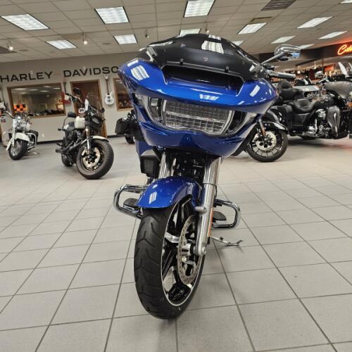 FLTRX 2025 Road Glide™ thumb 2