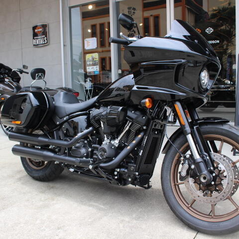 2024 Harley-Davidson® Low Rider™ ST Vivid Black thumb 1