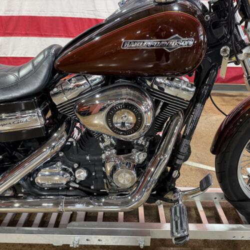 FXDC 2011 Super Glide® Custom thumb 0