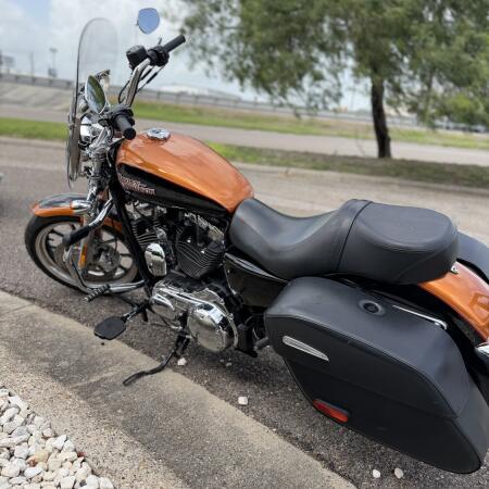 2015 Harley-Davidson® SuperLow® 1200T WHSKY/V BLK W/ PINSTRIPE thumb 0