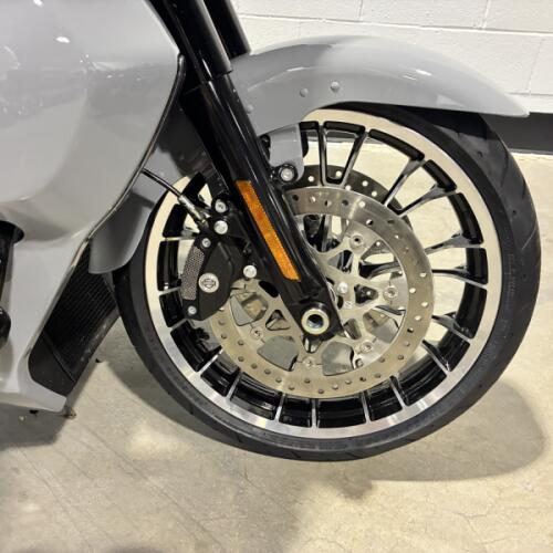2026 Harley-Davidson® Street Glide Limited Dark Billiard Gray Black Trim FLHXL thumb 2