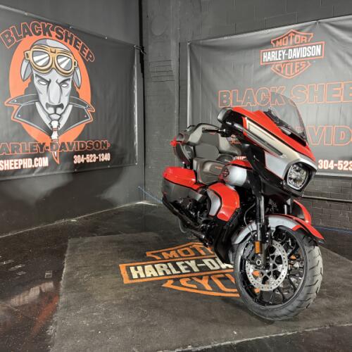 2026 Harley-Davidson® CVO Street Glide Limited FLHXLSE  thumb 0