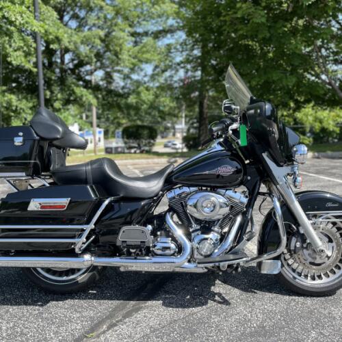 FLHTC 2009 Electra Glide® Classic thumb 3