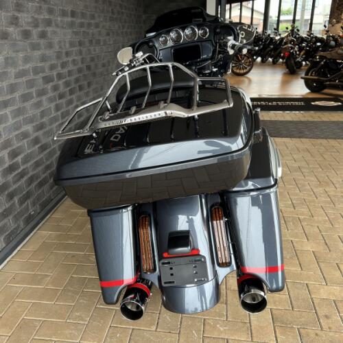 2019 Harley-Davidson® CVO™ Street Glide® Charred Steel & Lightening Silver thumb 1