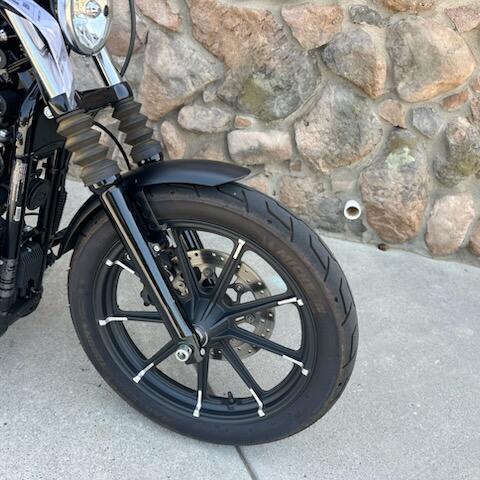2022 Harley-Davidson® Iron 883™ Black Denim thumb 2