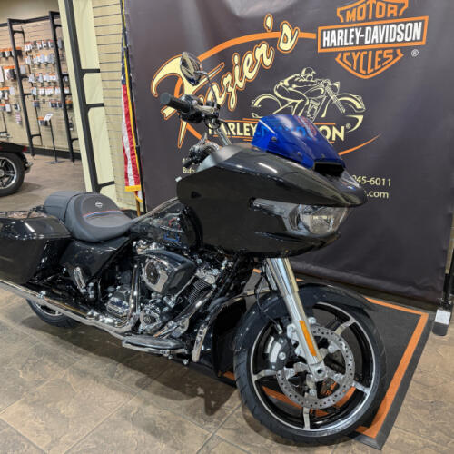 2026 Harley-Davidson® Road Glide® Midnight Ember Chrome Trim thumb 2